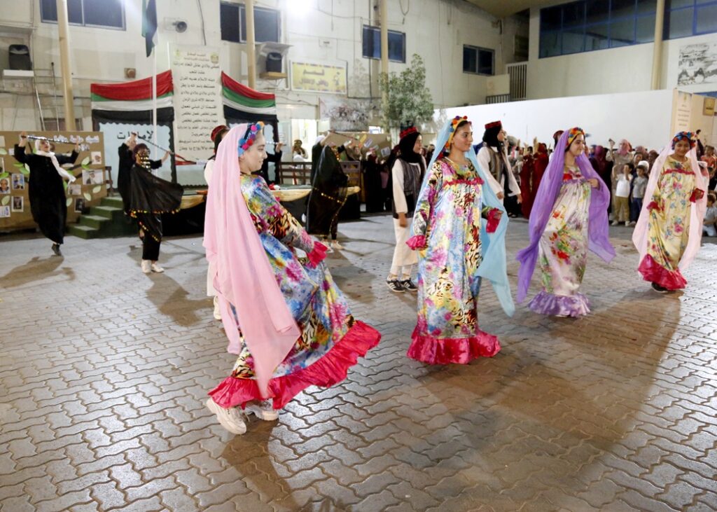 معرض الصور Alsholaschool